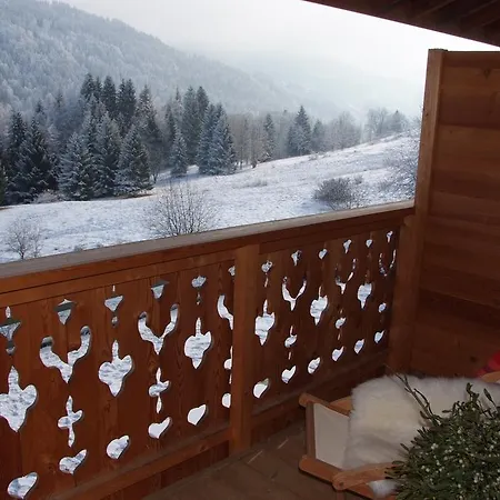 Le Roy Des Montagnes A La Ferme Des Ramus